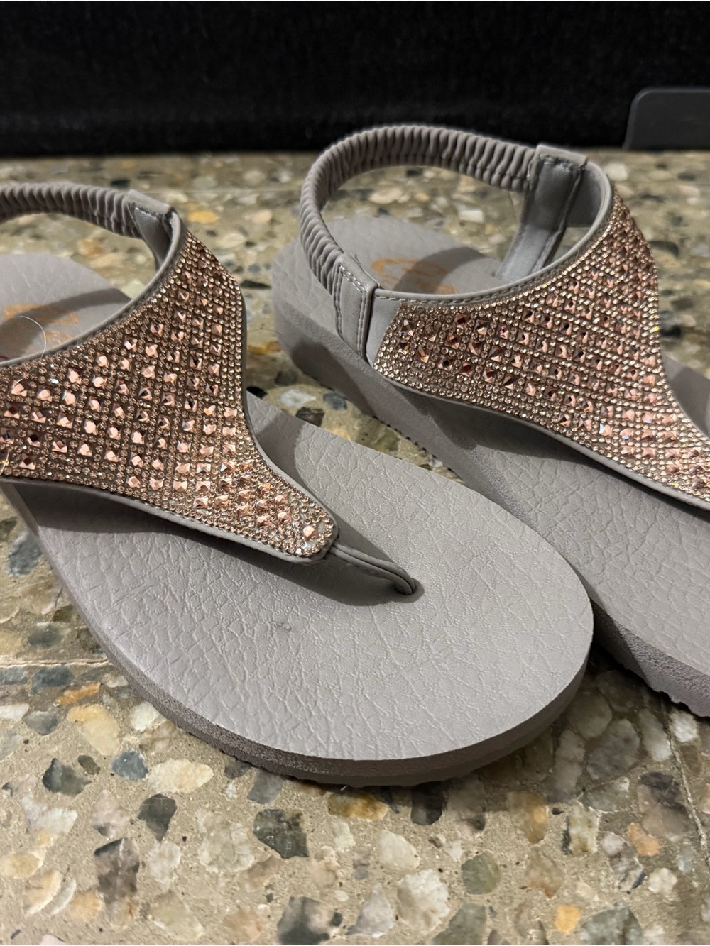Skechers Women's Bejeweled Toe‑Post Sandals in Blush
